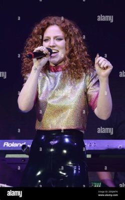 Le Jingle Bell Jamboree avec Jess Glynne: Un Concert Inoubliable et des Rumeurs Intrigantes